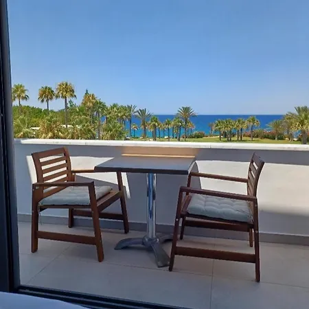 Terrazza Suites Paphos Exterior photo